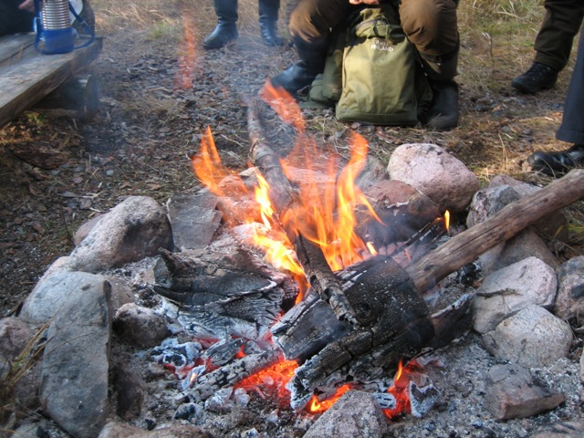 nuotio Kemppilässä